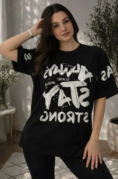 Футболка oversize з стильним накатом MIK-56A360