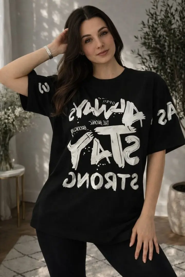 Футболка oversize з стильним накатом MIK-56A360