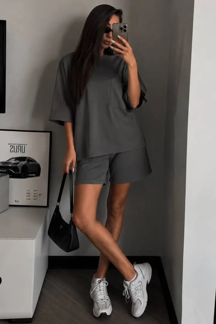 Костюм футболка та шорти VIVI-095A450