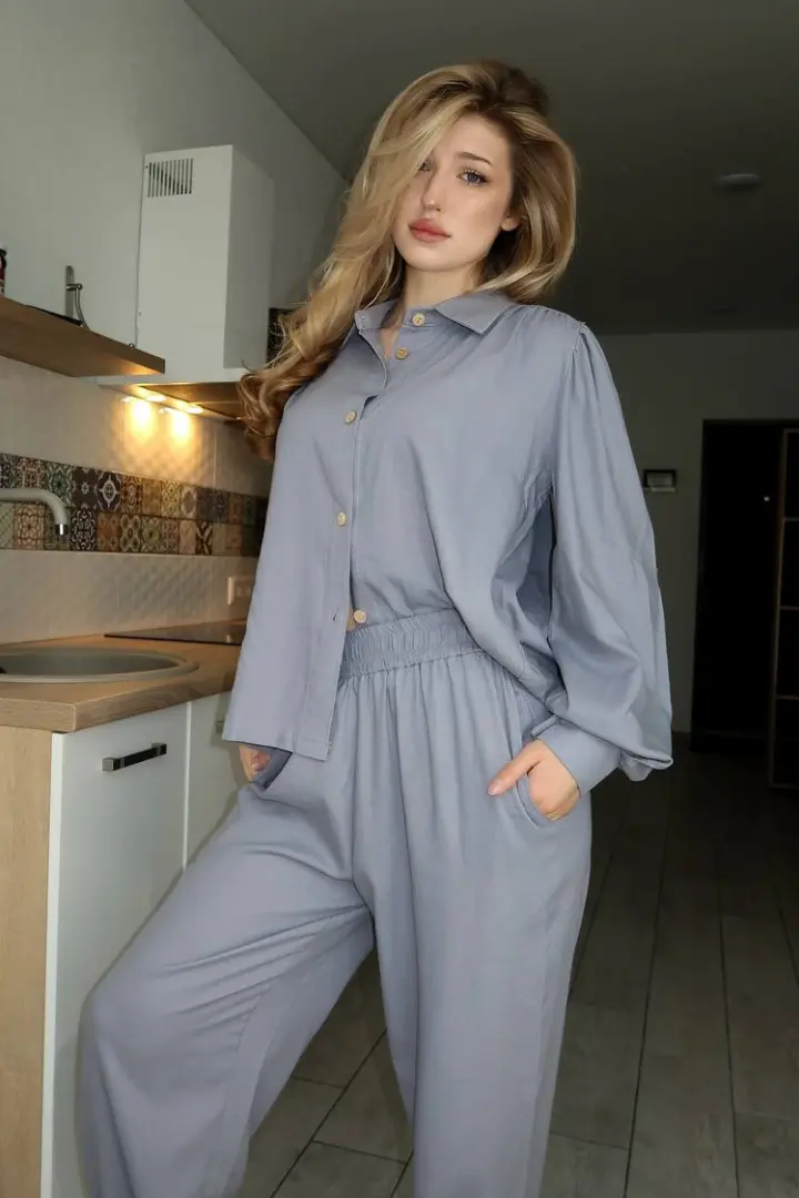 Костюм женский льняной  SOLO-276A950
