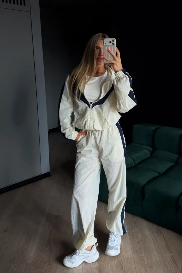 Женский спортивный костюм плащевка JAV-833A980