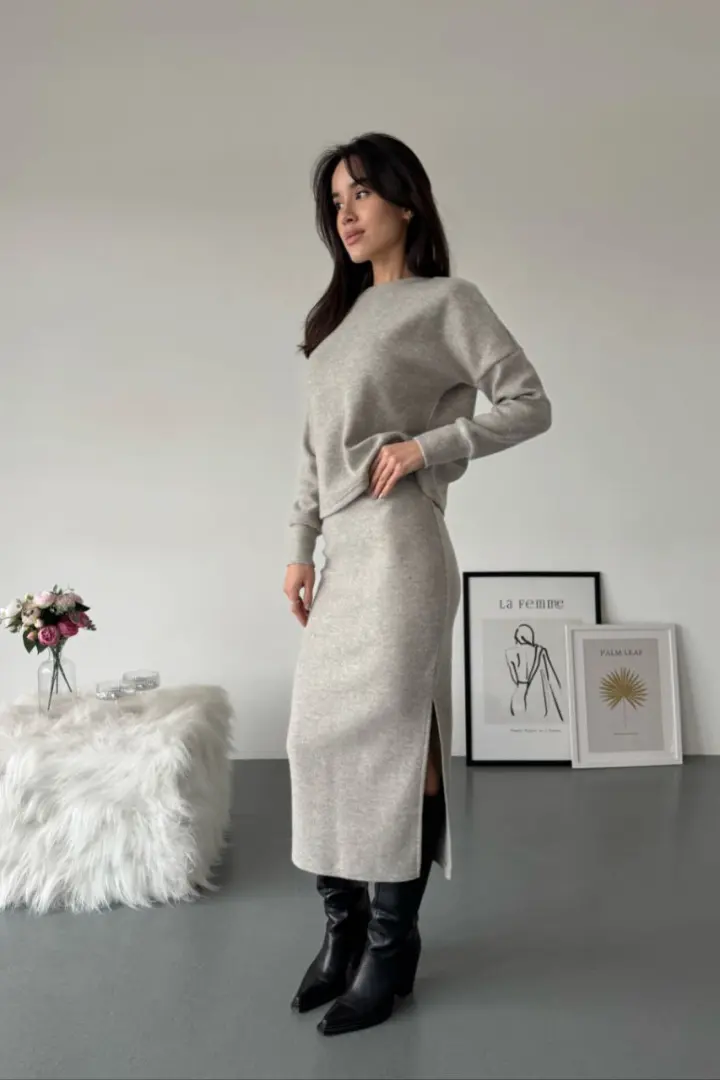 Ангоровый костюм с юбкой MIK-499A670