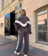 Трикотажный спортивный костюм женский  LEG-9988A30