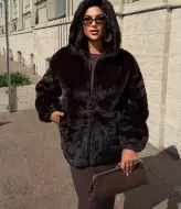 Шуба с капюшоном из искусственного меха  MAX-9950A1950