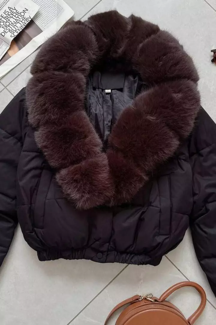 Куртка с оъёмным меховым вротником AMU-0226A1750
