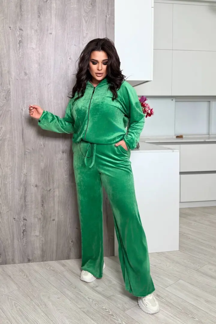 Спорт костюм велюр  DG-p15574A650