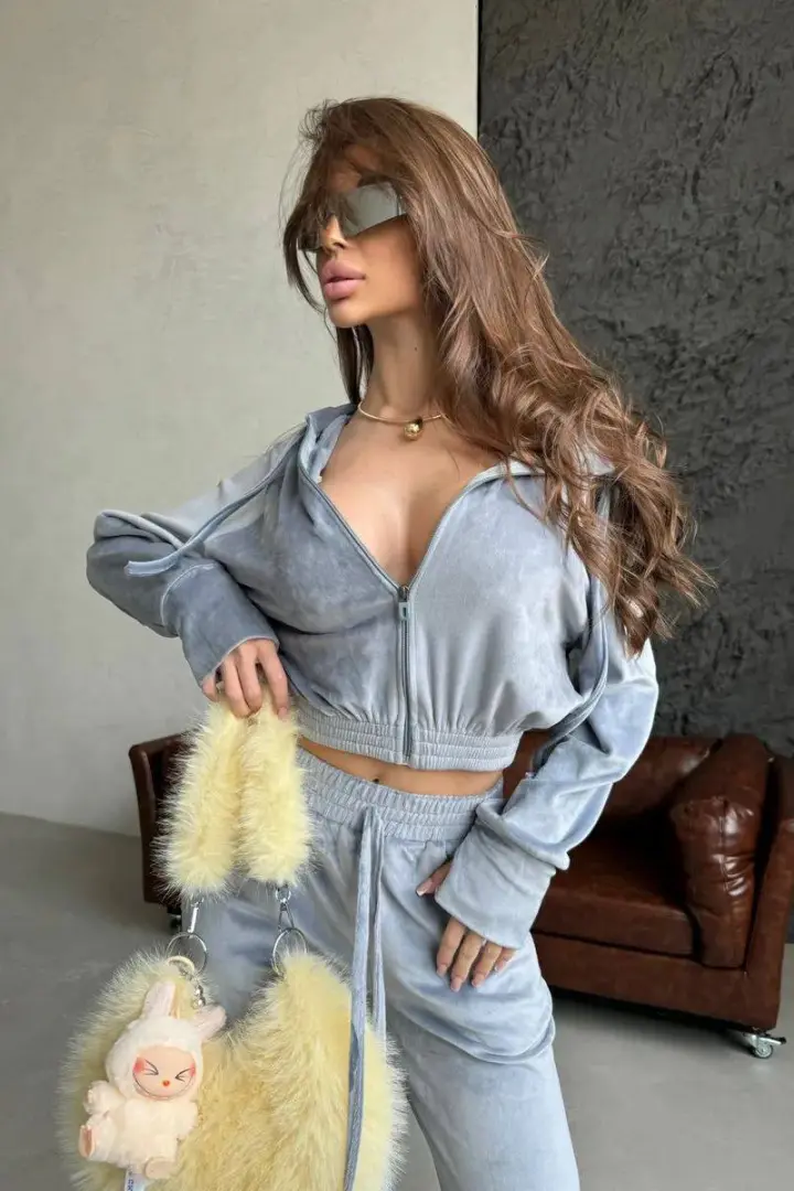 Велюровий костюм INNA-579A400