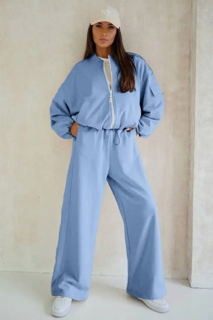 Трикотажный брючный костюм  DG-p15591A600