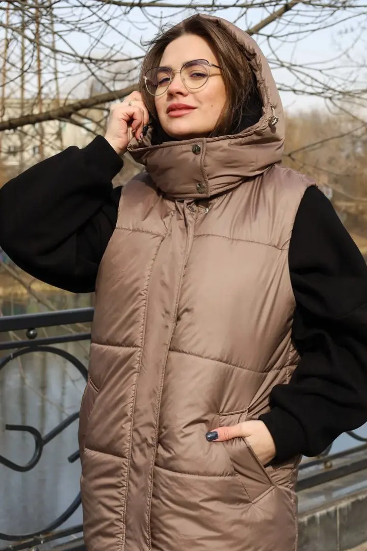 Теплая женская жилетка OZM-701A400
