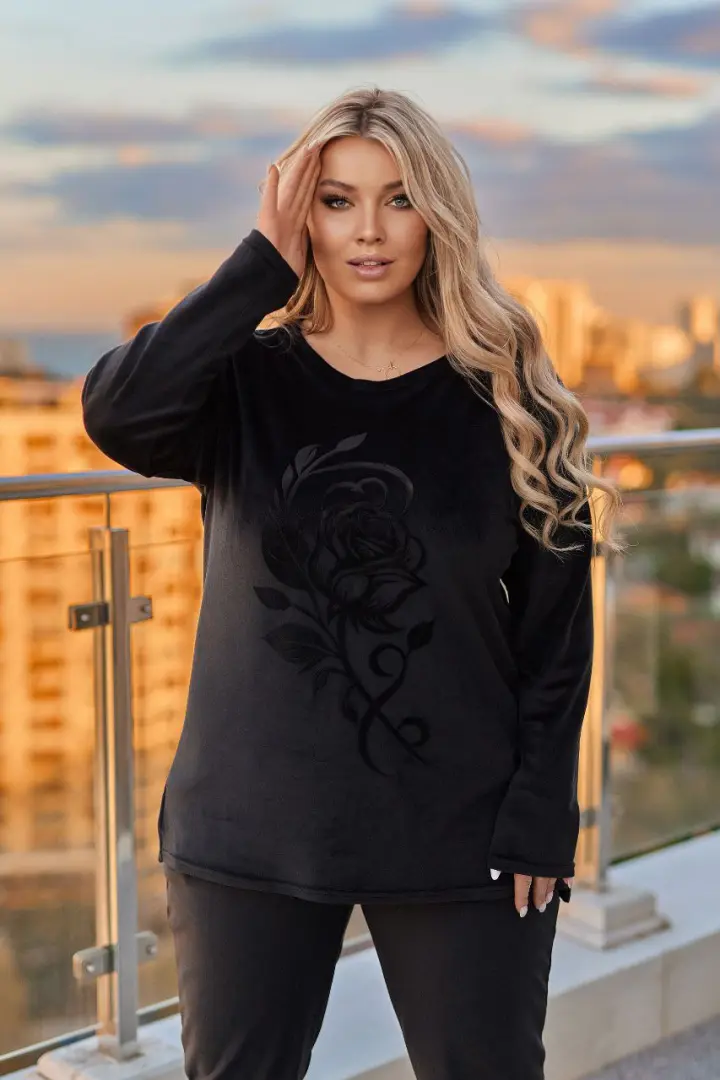Велюровий костюм з апплікацією VOJ-331A500