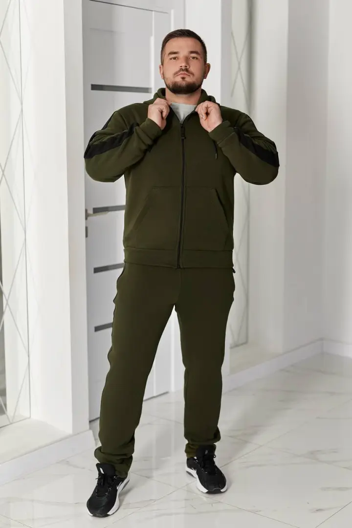 Комфортний чоловічий костюм VLT-577A900