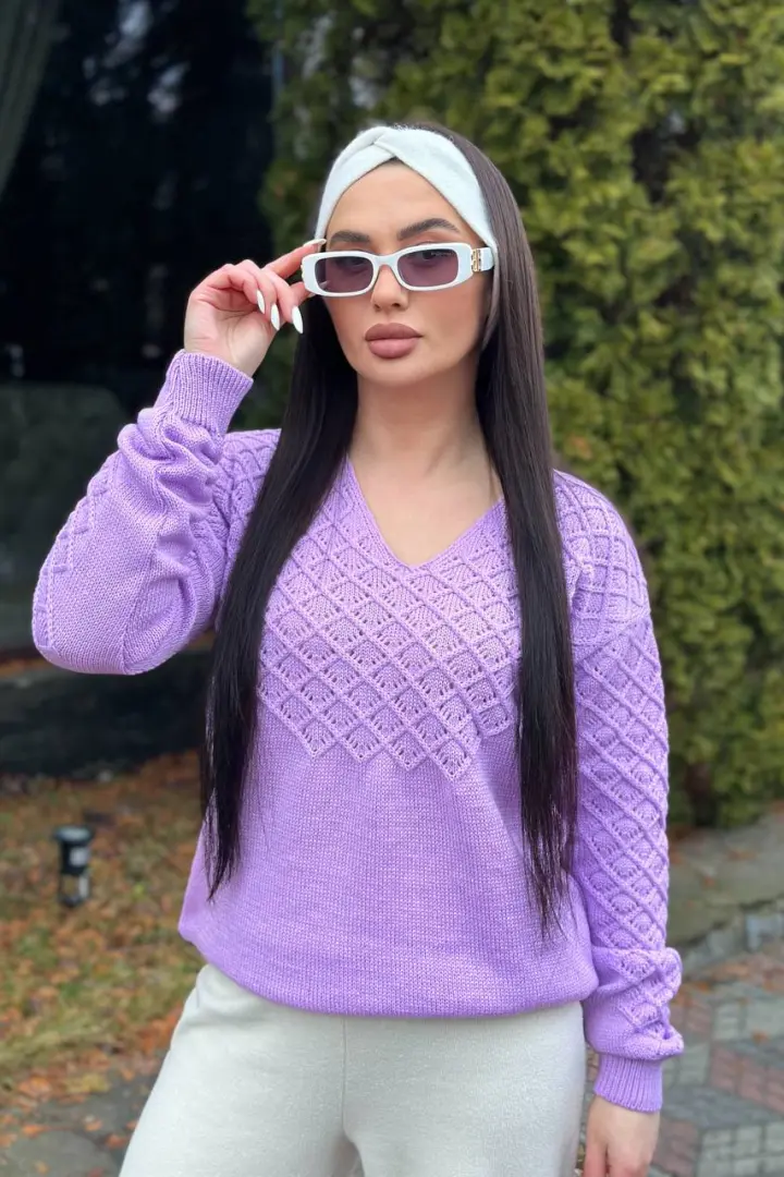 Тоненький светрик IND-5070A600
