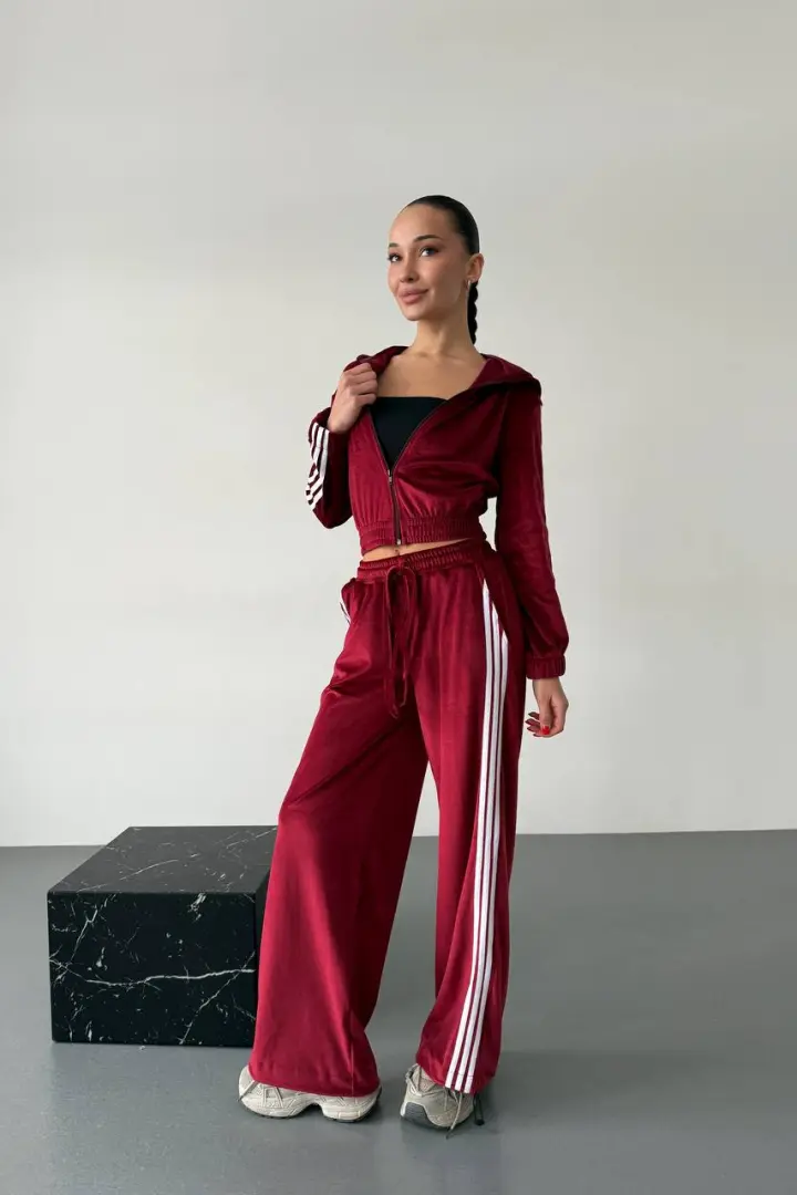 Спортивный костюм с лампасами DMP-R1923A550