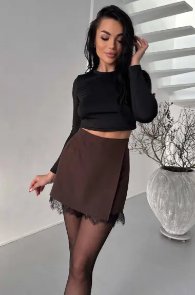 Юбка-шорты с кружевом MIK-2500A250 Юбка-шорты с кружевом MIK-2500A250
