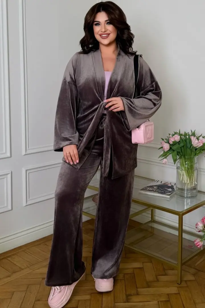 Велюровий костюм DG-p15607A700