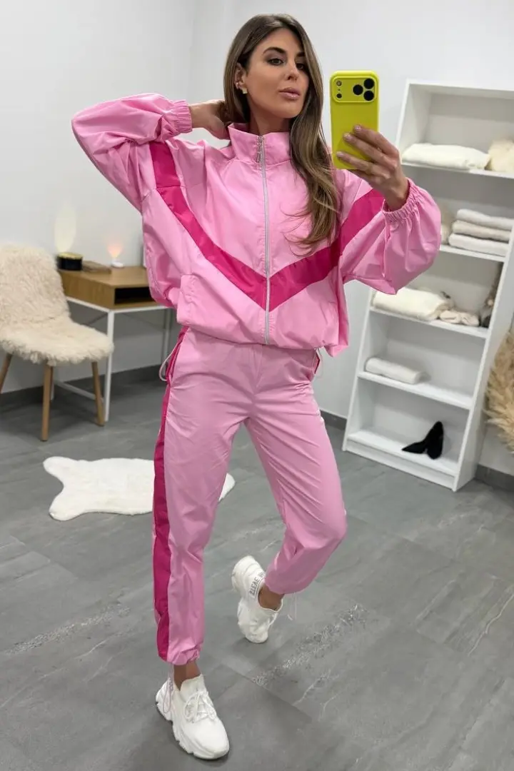 Женский спортивный костюм из плащевки  DMP-R1460A530B580