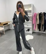 Спортивный костюм с лампасами  DMP-R1895A570