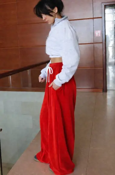 Стильні велюрові штани oversize RVA-436A420 Стильні велюрові штани oversize RVA-436A420