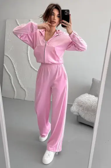 Костюм женский велюр VM-10535A650 Костюм женский велюр VM-10535A650