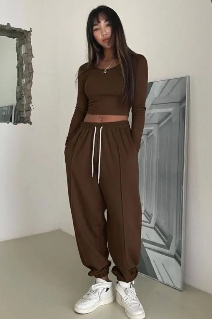 Спортивный костюм с короткой кофтой  MIK-1735A590