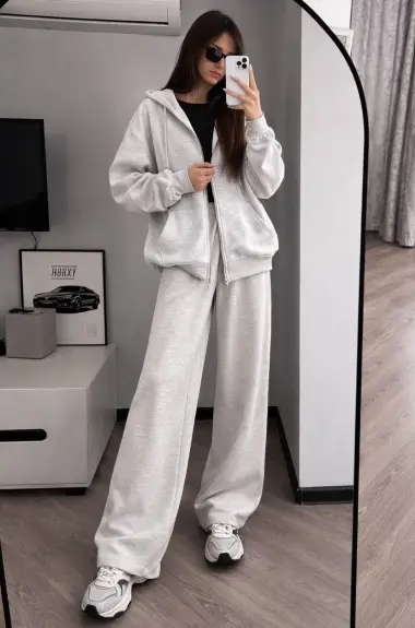 Базовый спортивный костюм VIVI-569A550 Базовый спортивный костюм VIVI-569A550